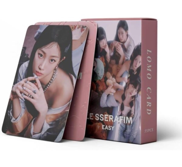 LE SSERAFIM Holographic photocard